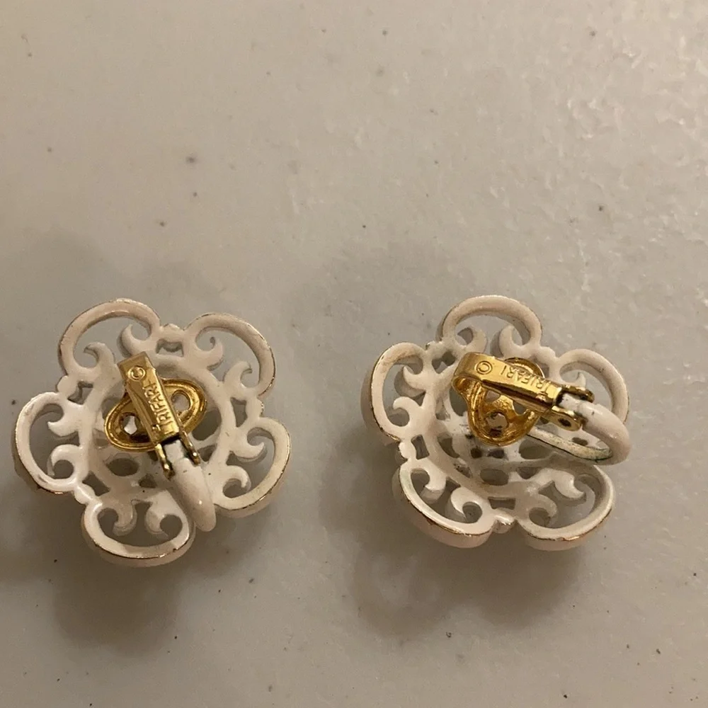 Crown Trifari White Enamel Clip On Earrings - Picture 2 of 2